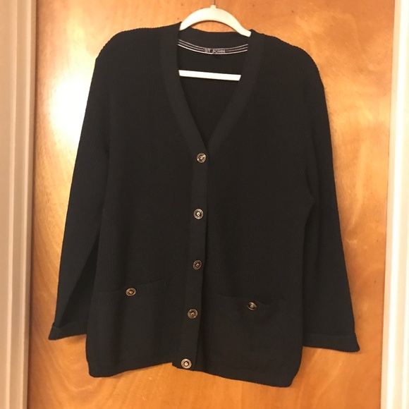 St. John Sweaters - St John Black button down V neck Cardigan